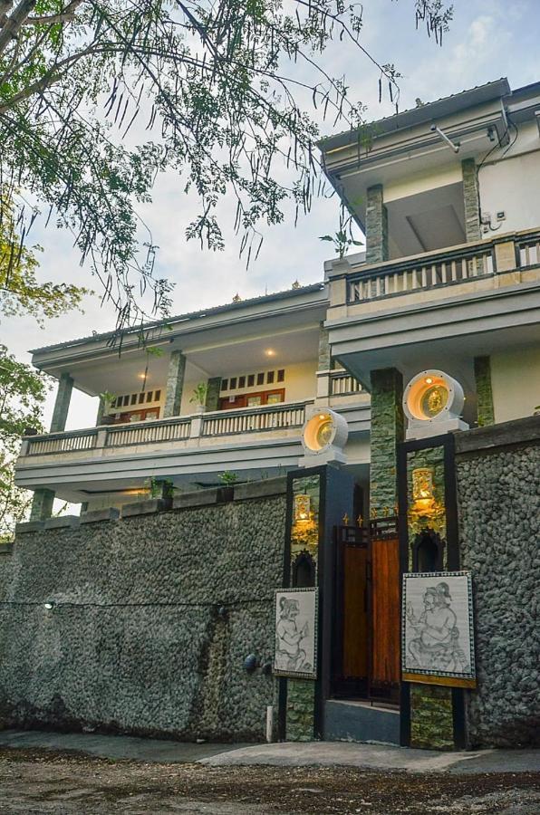 The Puncak Santhi Inn Batununggul Luaran gambar